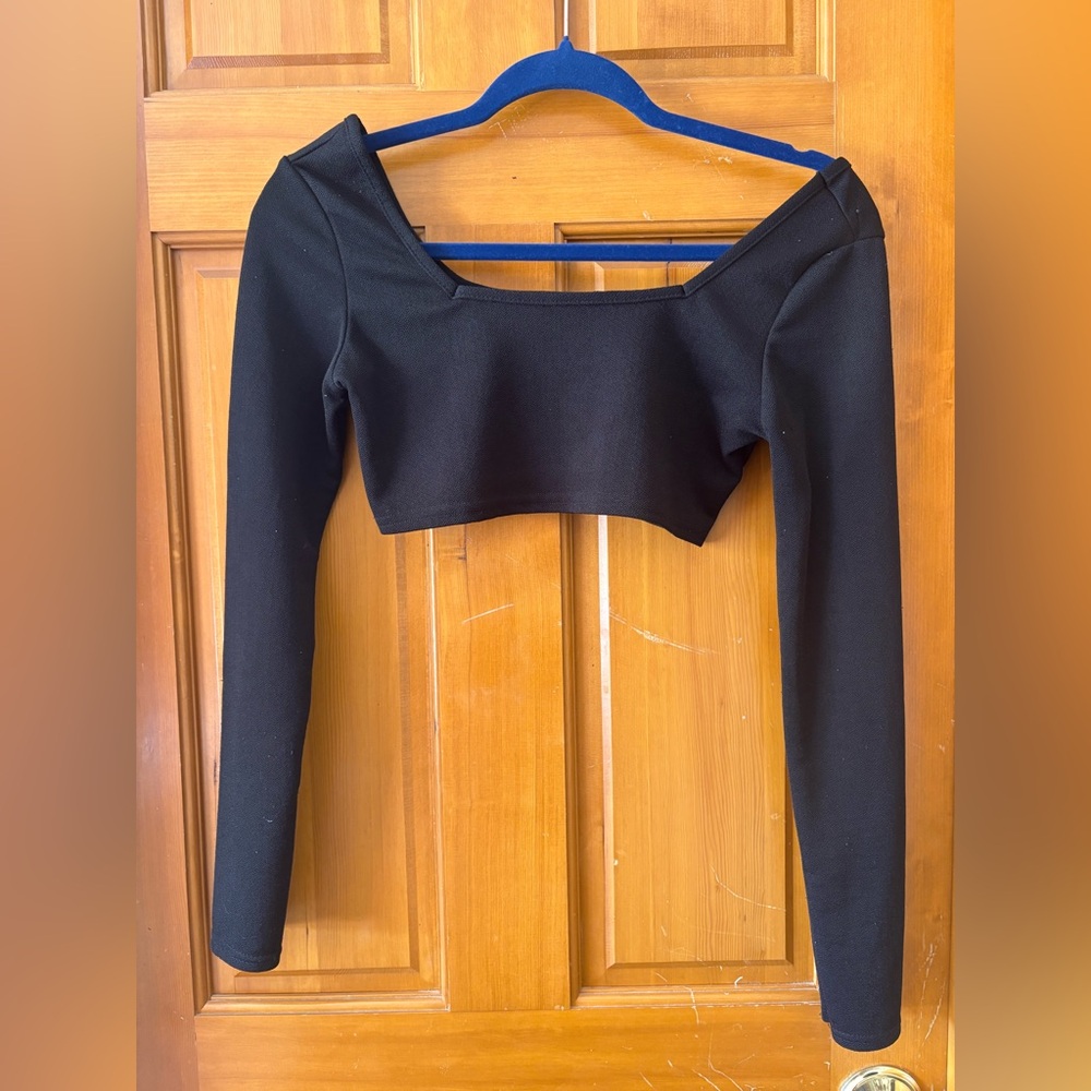 Missguided Black Long Sleeve Crop Top